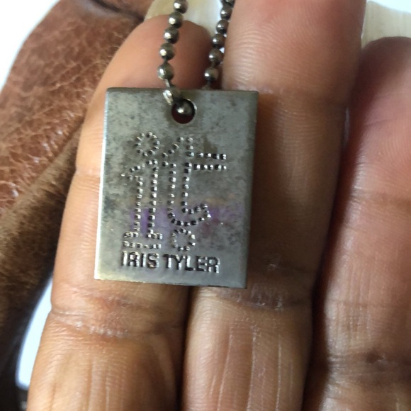 IRIS TYLER cognac brown distressed genuine leather shoulder handbag. - Picture 4 of 15